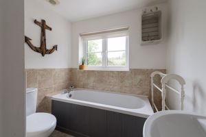 Family Bathroom - click for photo gallery